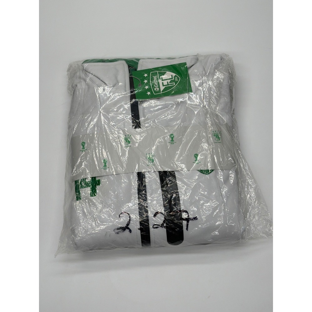 Castrol‎ 2014 FIFA World Cup Brazil Track Jacket Mens Large White Green New